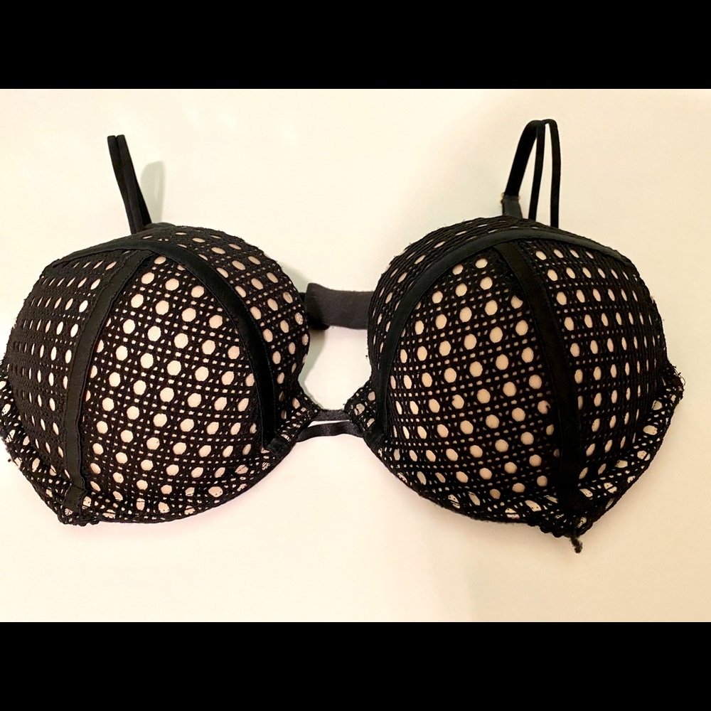 34C Victoria’s Secret Very Sexy Push-up Bra VGUC